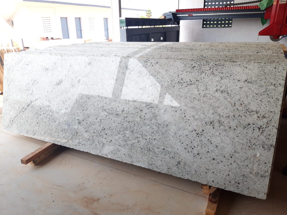 Colonial White Granite Slabs